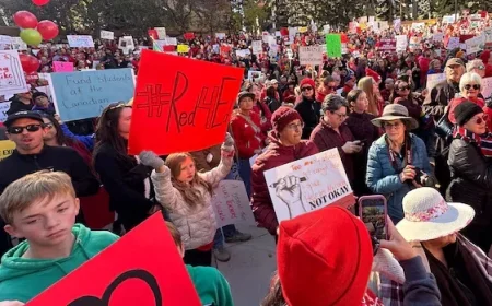 Alberta Teachers Strike, Demand Pupil-Teacher Ratio in Negotiations