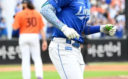 Diaz Strikes First Hit Against Ponce