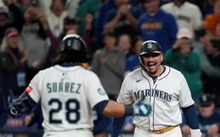 Suarez’s Grand Slam Propels Mariners Past Blue Jays in Game 5