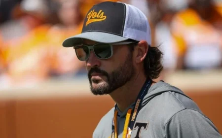 Giants Nearing Deal to Hire Manager Tony Vitello