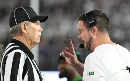 Dan Lanning Reacts to No. 8 Oregon’s Dominant Win Over Rutgers