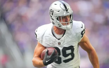 Raiders’ Bowers Doubtful; WR Meyers Uncertain