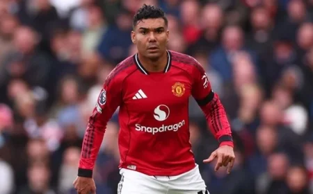 Sources: Man Utd May Extend Casemiro Amid Salary Negotiations