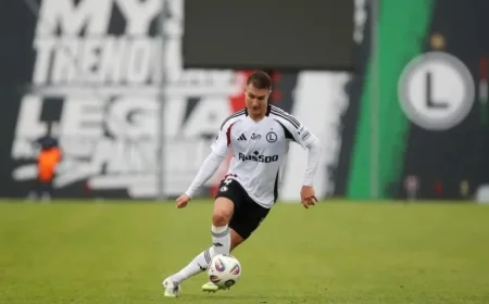 Legia Warszawa Poised to Secure Three Points Against Zagłębie Lubin