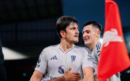 Amorim Celebrates as Manchester United Defeats Liverpool 2-1