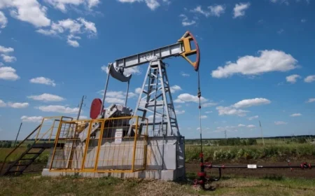 Oil Prices Drop Amid US-China Trade Tension Concerns