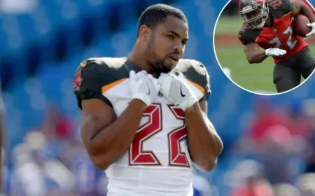 Former Buccaneers Star Doug Martin Dead After Brief Police Struggle in Break-In