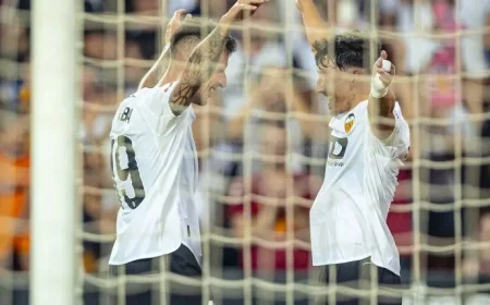 Alavés vs. Valencia: 2025 La Liga Lineups, Predictions, and Betting Insights