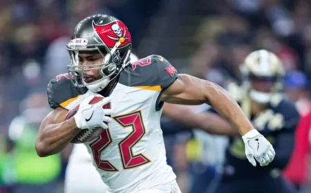 Former Buccaneers RB Doug Martin Dies at 36 in Police Custody