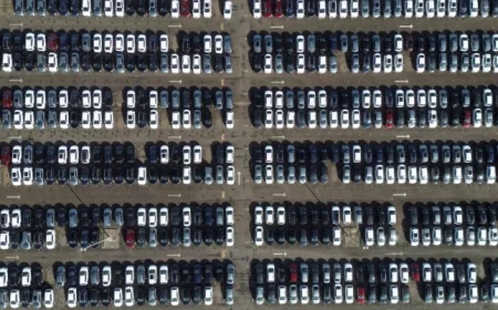 General Motors Raises Forecast Amid Better Tariff Outlook; Shares Jump 14%