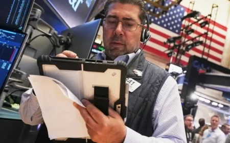 Wall Street Climbs Close to Record Highs