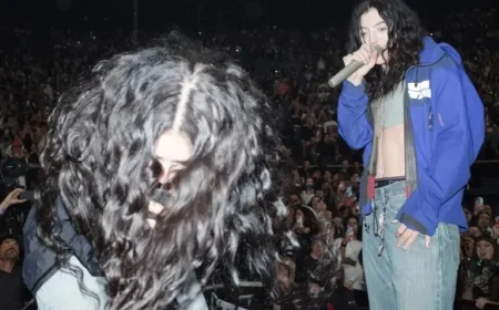 Lorde Joins Charli XCX for Live Remix at L.A. Ultrasound Tour