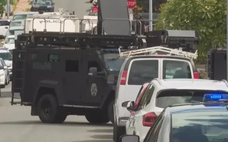 Officer Injured in Kapahulu Barricade Shooting