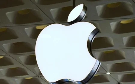 Apple Stock Soars as iPhone Adoption Boosts Price Target, Says Loop Capital