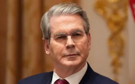 Bessent: $20 Billion Lifeline to Argentina Essential Amid Treasury Shutdown