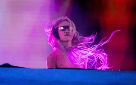 Grimes Unveils New Face Tattoo: Claims It’s Gone Unnoticed