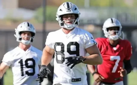 Brock Bowers Issues Powerful Message to Geno Smith on Raiders’ Struggles