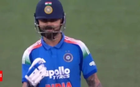 Virat Kohli Scores First ODI Series Run, Earns Standing Ovation in Sydney