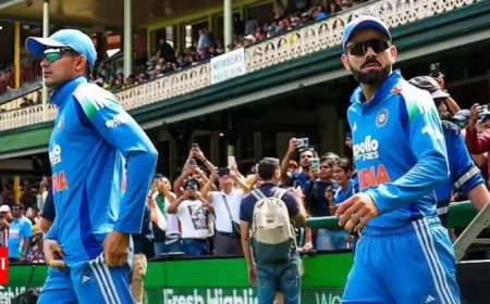 Virat Kohli Pulls Shubman Gill for Quick Strategy Talk with KL Rahul