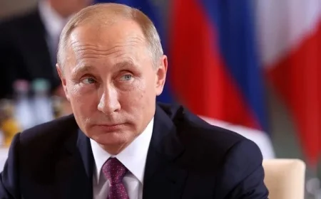 Vladimir Putin and the Ukraine War: New Sanctions Pressure, Mixed Diplomacy Signals, and Escalating Strikes