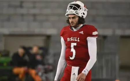 Crucial RSEQ Football Match Broadcasted on TVA Sports