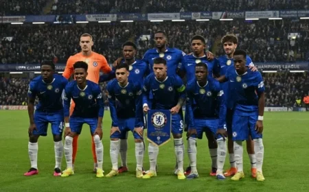 Andy Cole Claims Chelsea Player Deserved Red Card Against Ajax