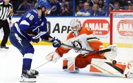 Ducks vs Lightning: Tampa Grabs Early Control, Anaheim Chasing Late in a High-Event Tilt