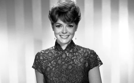 June Lockhart, cherished TV mom from ‘Lassie’ and ‘Lost in Space,’ dies at 100
