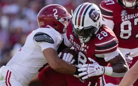 Bernard’s Late Touchdown Propels Tide Over South Carolina in Thriller