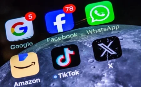 Cory Doctorow Explains Why Google, Amazon, Facebook Are Deteriorating