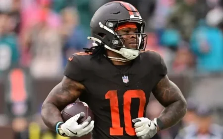Browns RB Quinshon Judkins Suffers Shoulder Injury Against Patriots
