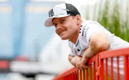 Carlos Sainz Blocks Valtteri Bottas from Securing 2025 F1 Seat