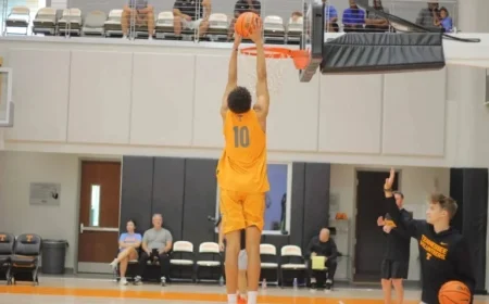 Nate Ament, 6’10” Tennessee Freshman, Believes He’s Still Growing