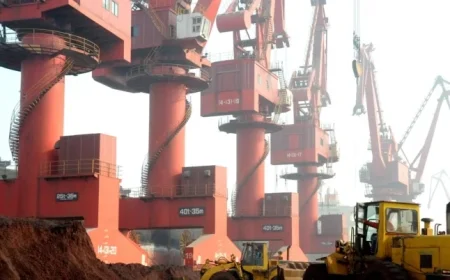Rare Earth Miners Decline Amid US-China Truce on Tariffs and Export Curbs