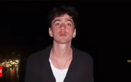 Toria Aronoff Schottenstein Honors Ben Bader, “Gentle” YouTuber, After Sudden Sauna Death
