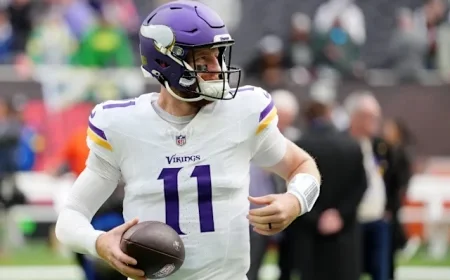 Carson Wentz injury: Vikings place QB on IR as left shoulder surgery ends his season