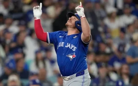 Kirk’s Second Homer Secures Jays’ Lead in World Series Game 3