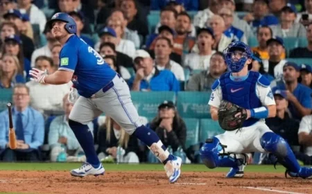 Alejandro Kirk Ties Mexican Playoff Home Run Record in 2025 World Series