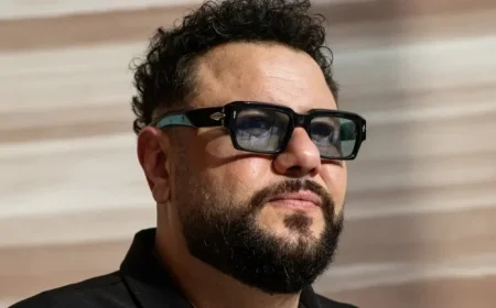 How Mo Amer Thrives Through Comedy