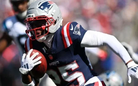Patriots Extend Contract with Star Cornerback Jones