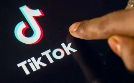 Social Media Threatens Democracy