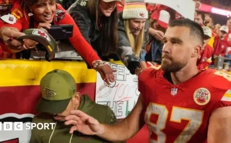 Patrick Mahomes Leads Chiefs to Victory Over Commanders