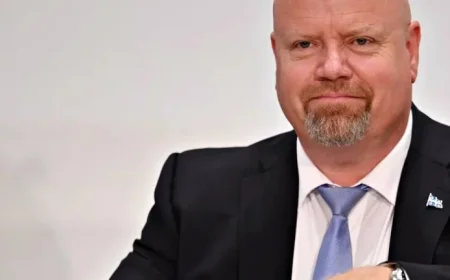 Minister Ian Lafrenière Urges Quebec Police to Review Budget Cuts