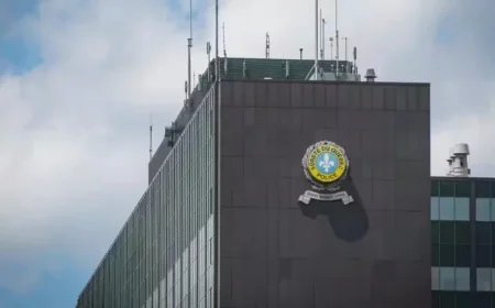 Legault Government Cuts Québec Police Budget, Closing Dozens of Stations