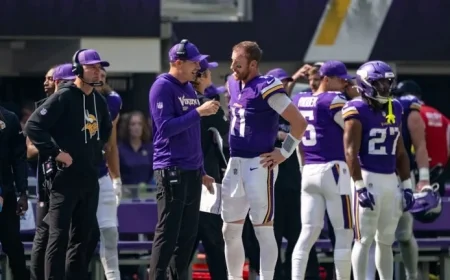 Kevin O’Connell Defends Letting Carson Wentz Play with Shoulder Tear