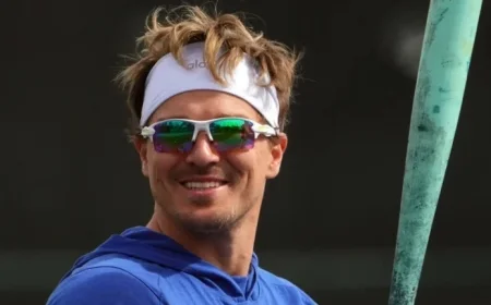 Kike Hernández Dons Custom Ohtani ’17’ Gear for Shohei’s Game 4 Start