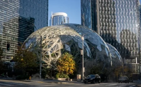 Seattle Businesses Prepare for Impact as Amazon Cuts 14K Jobs Amid AI Shift