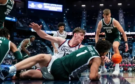Concerns Arise as MSU Basketball Struggles Against UConn
