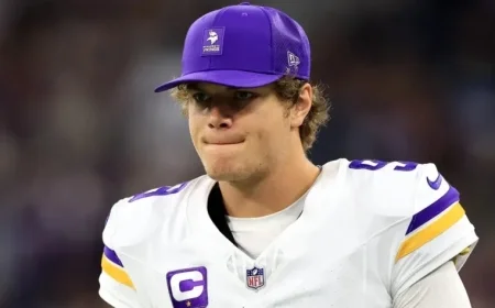 Vikings Sign Super Bowl Champ After Carson Wentz Injury