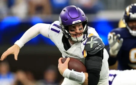 Carson Wentz Determined to Play Despite Pain